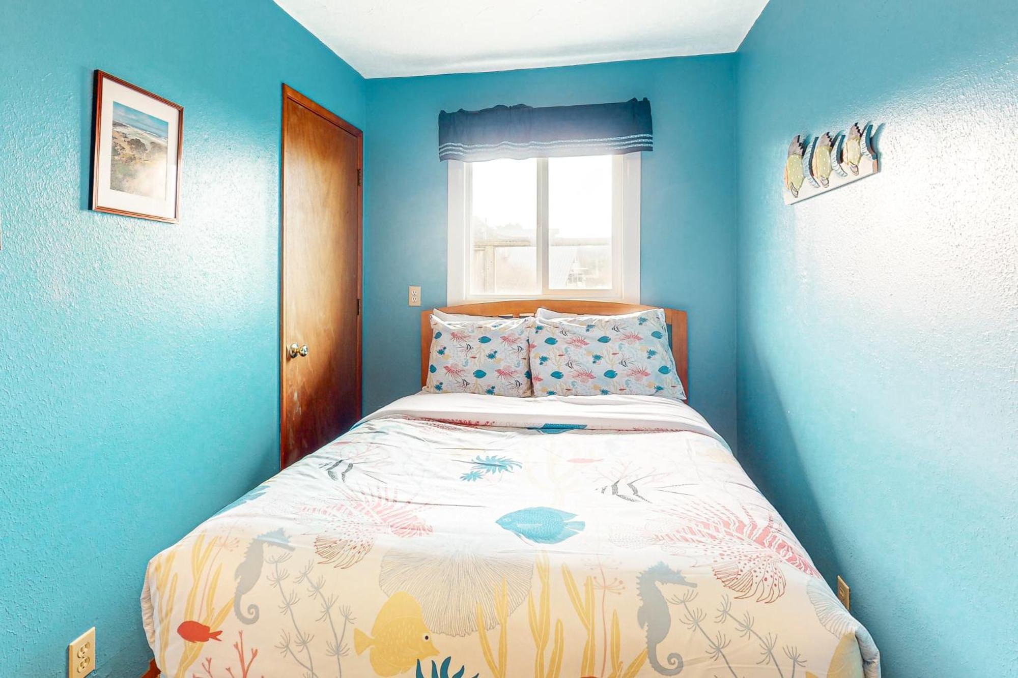 Sparkling Sands Oceanfront San Marine Екстериор снимка